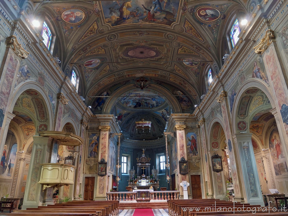 Meda (Monza e Brianza, Italy) - Interior of the Sanctuary of the Holy Crucifix